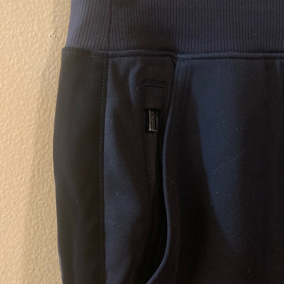 ATHLETA VENICE VELVET STRIPE JOGGER NWOT🔥 - Picture 9 of 11
